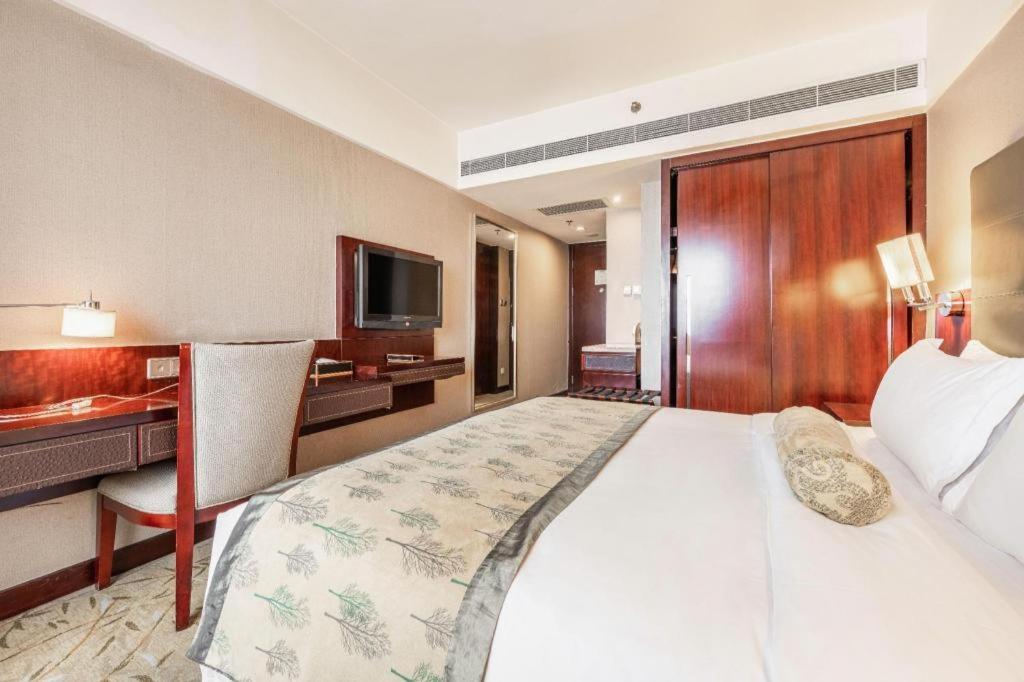 Wyndham Hotel Xian Exterior photo